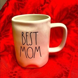 Rae Dunn BEST MOM mug